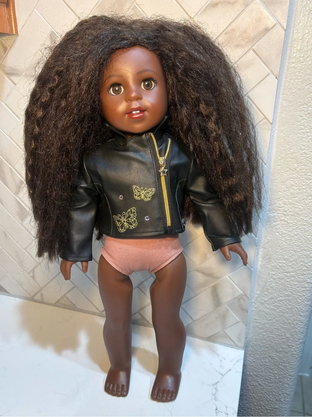 American Girl Doll  18” World by Us Makena Williams w/Original Black Jacket